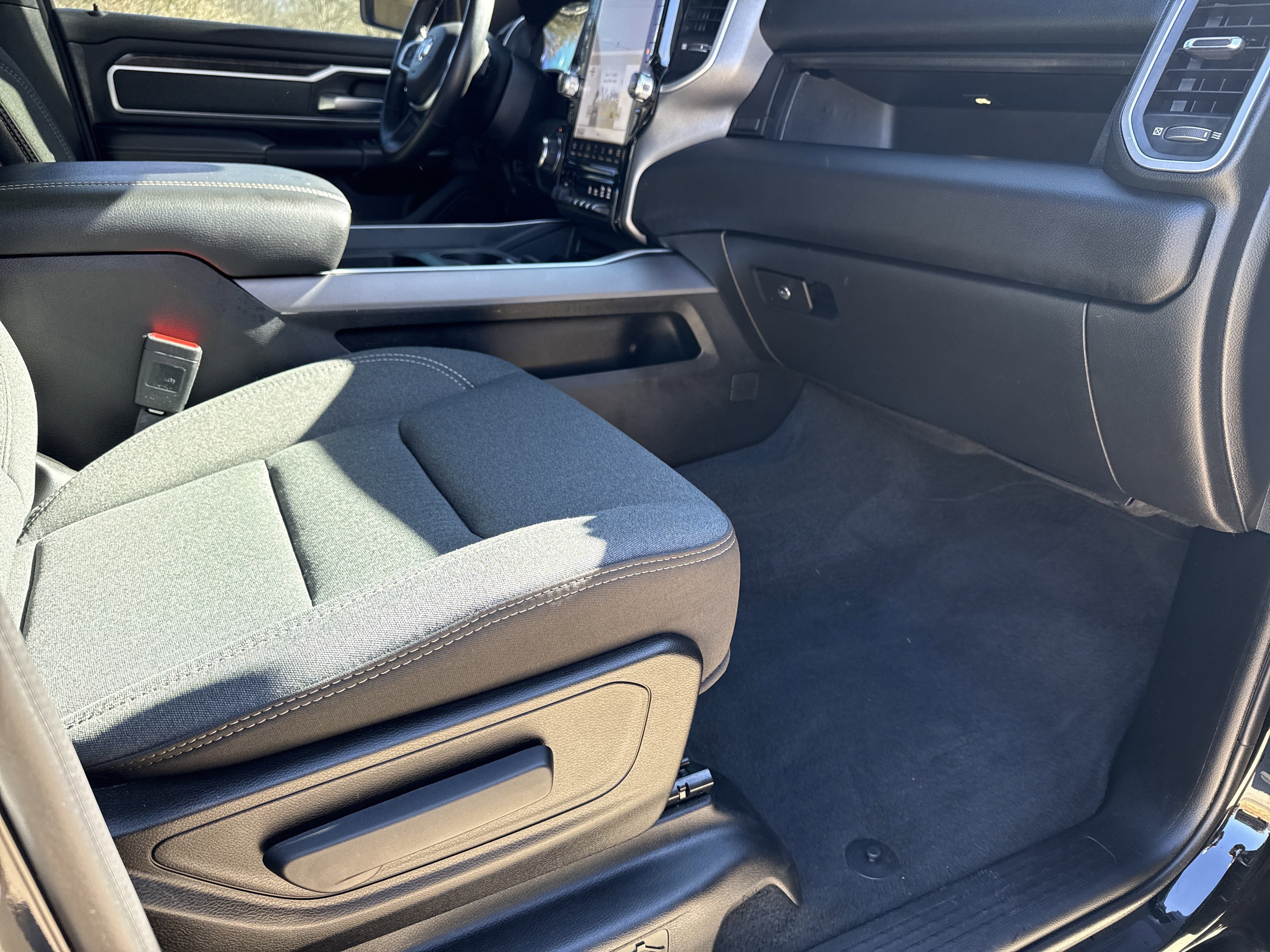 Used 2023 RAM 1500 Big Horn image 14