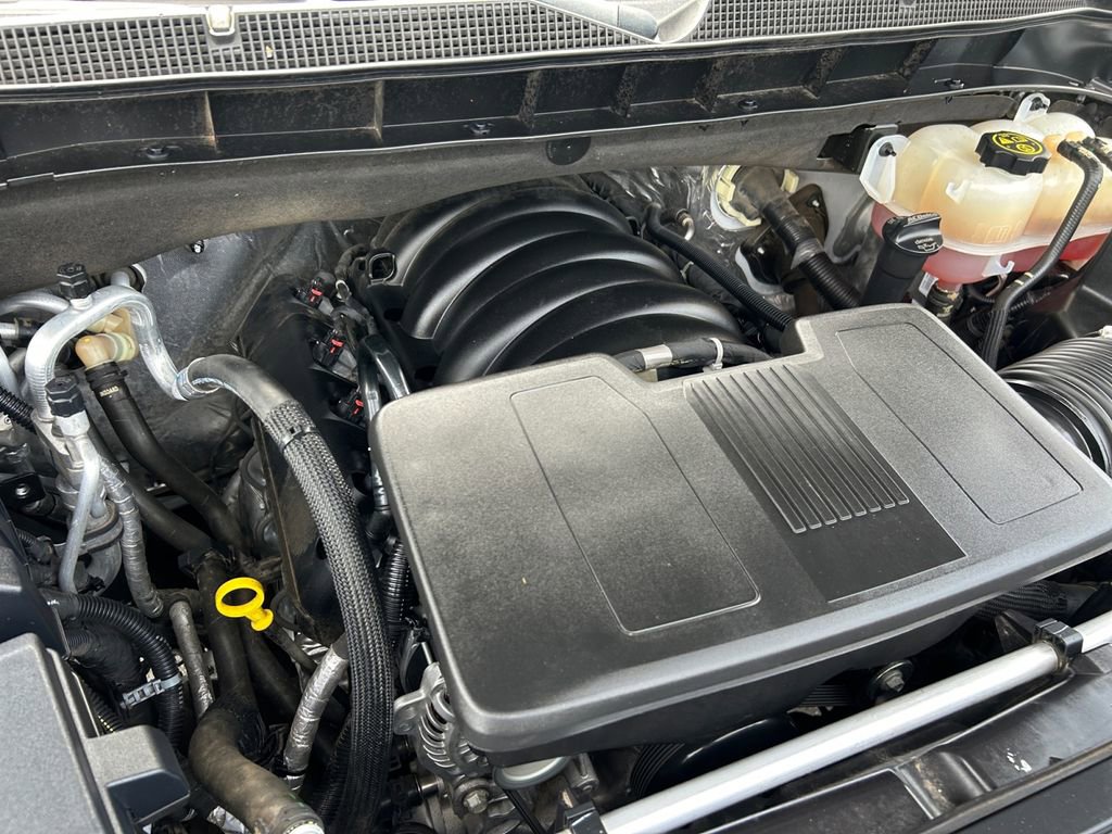 Used 2023 Chevrolet Tahoe Z71 w/ Luxury Package AWD/4WD image 30