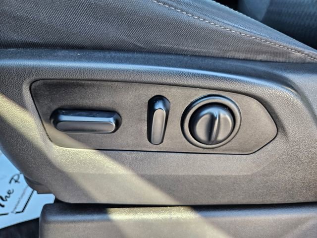 Used 2019 Chevrolet Silverado 1500 LT w/ Convenience Package image 24