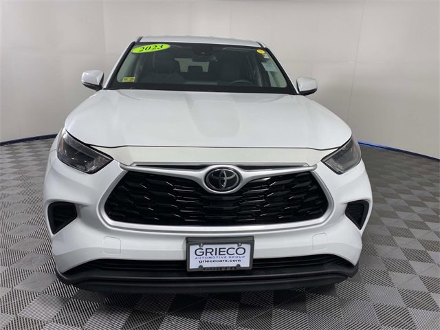 Used 2023 Toyota Highlander L image 3