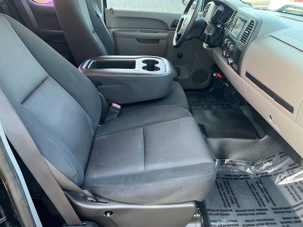 Used 2012 Chevrolet Silverado 1500 W/T RWD image 26