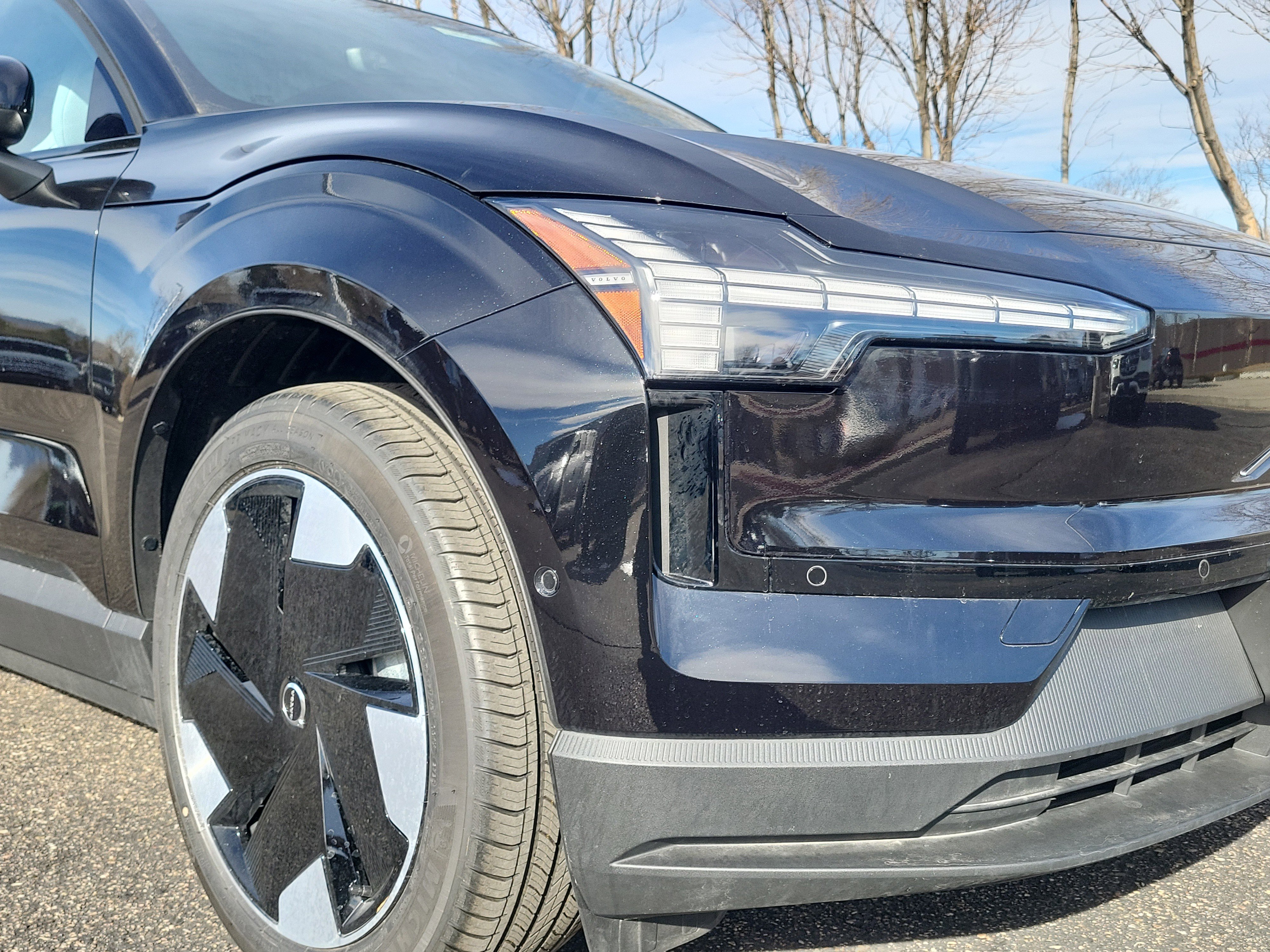 New 2026 Volvo EX30 Ultra w/ Protection Package Premier image 5