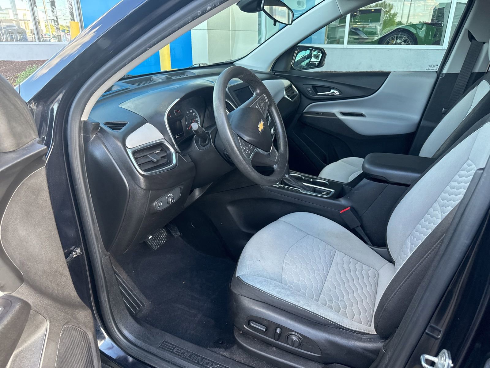 Used 2020 Chevrolet Equinox LS w/ LS Convenience Package AWD/4WD image 18