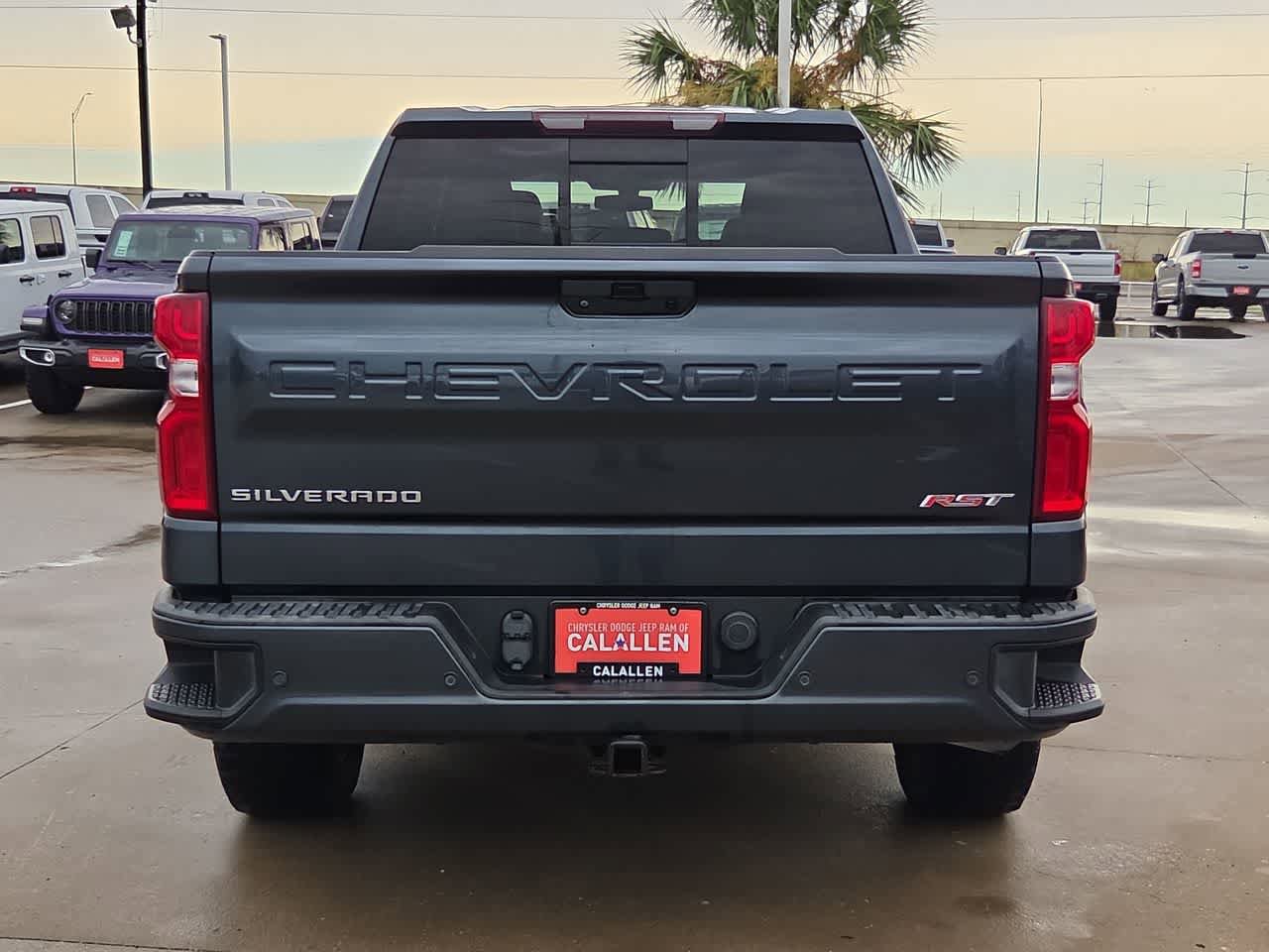 Used 2020 Chevrolet Silverado 1500 RST w/ Texas Edition RWD image 13
