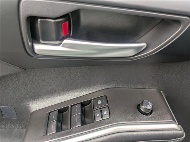Used 2023 Toyota Highlander XLE image 10