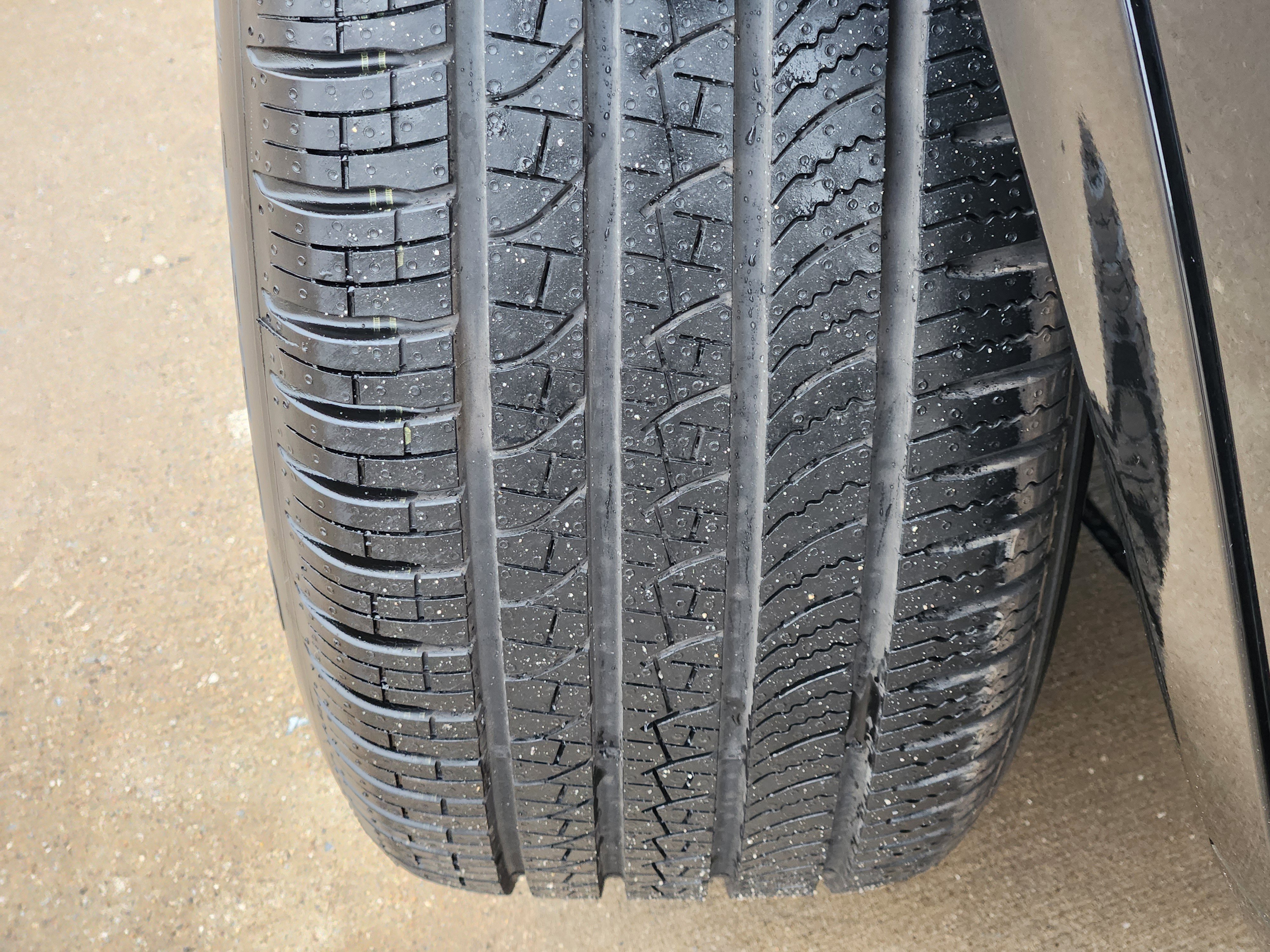 New 2025 Land Rover Discovery Sport S image 11