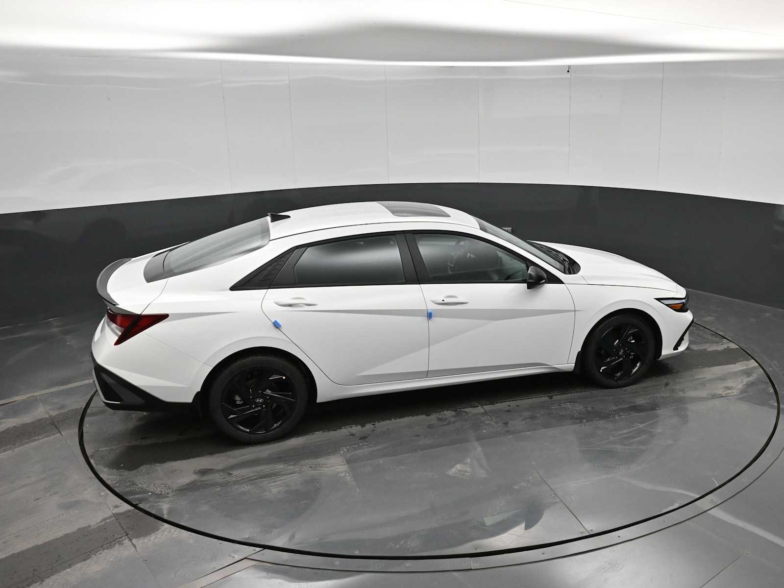 New 2026 Hyundai Elantra SEL Sport FWD image 30