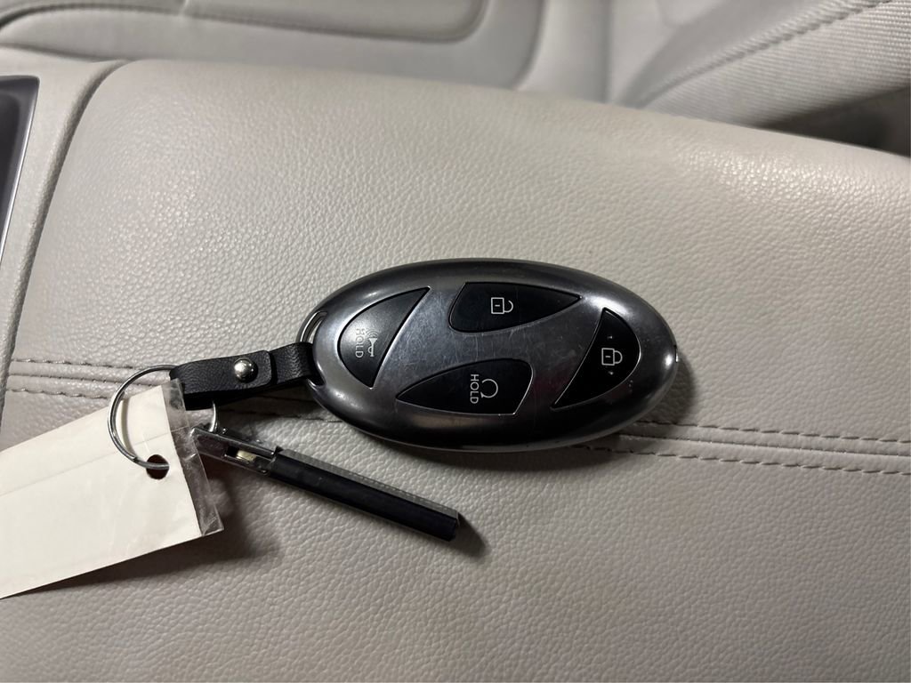 Certified 2025 Hyundai Tucson SE image 35