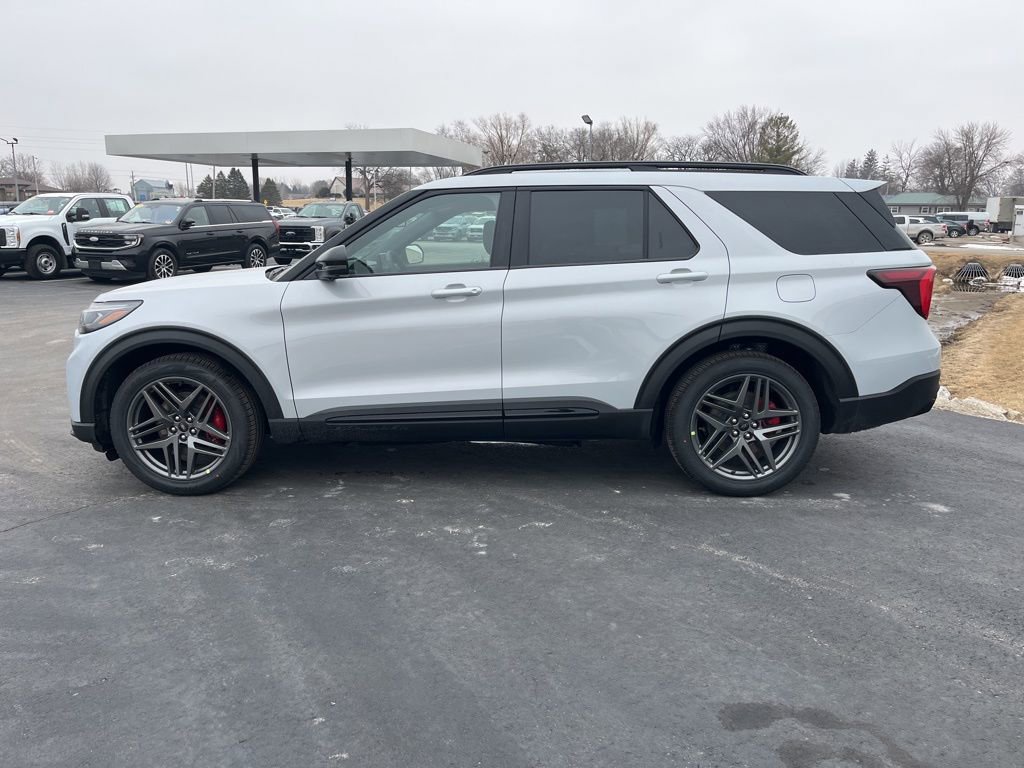 New 2026 Ford Explorer ST w/ Sun And Sound Package image 6