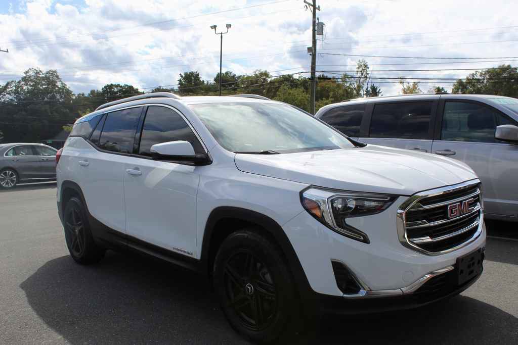 Used 2020 GMC Terrain SLT image 3
