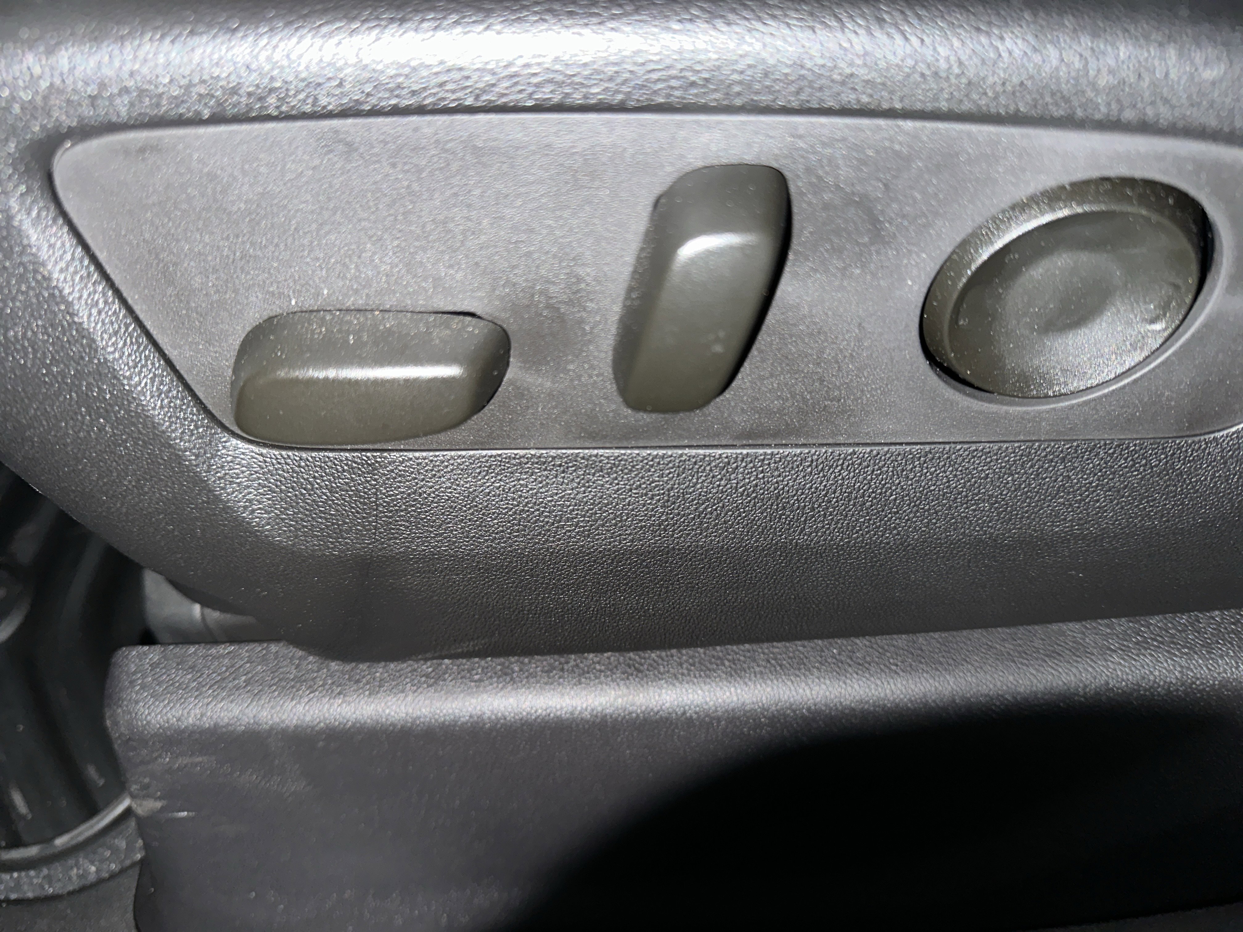 Used 2024 Chevrolet Silverado 2500 LT w/ Convenience Package image 20