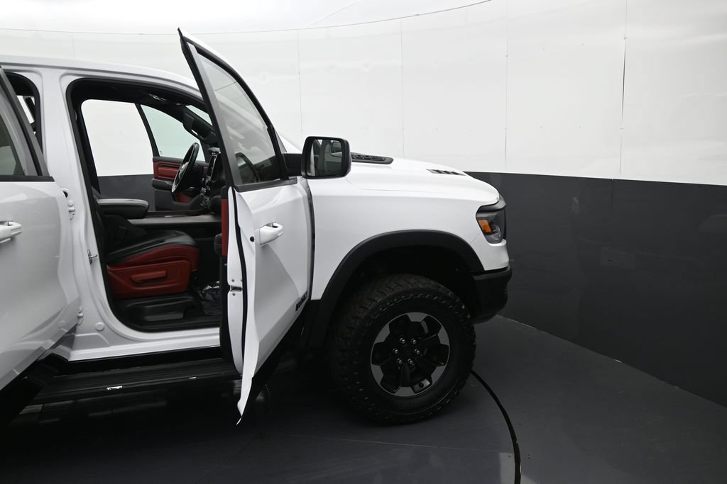 Used 2019 RAM 1500 Rebel AWD/4WD image 9
