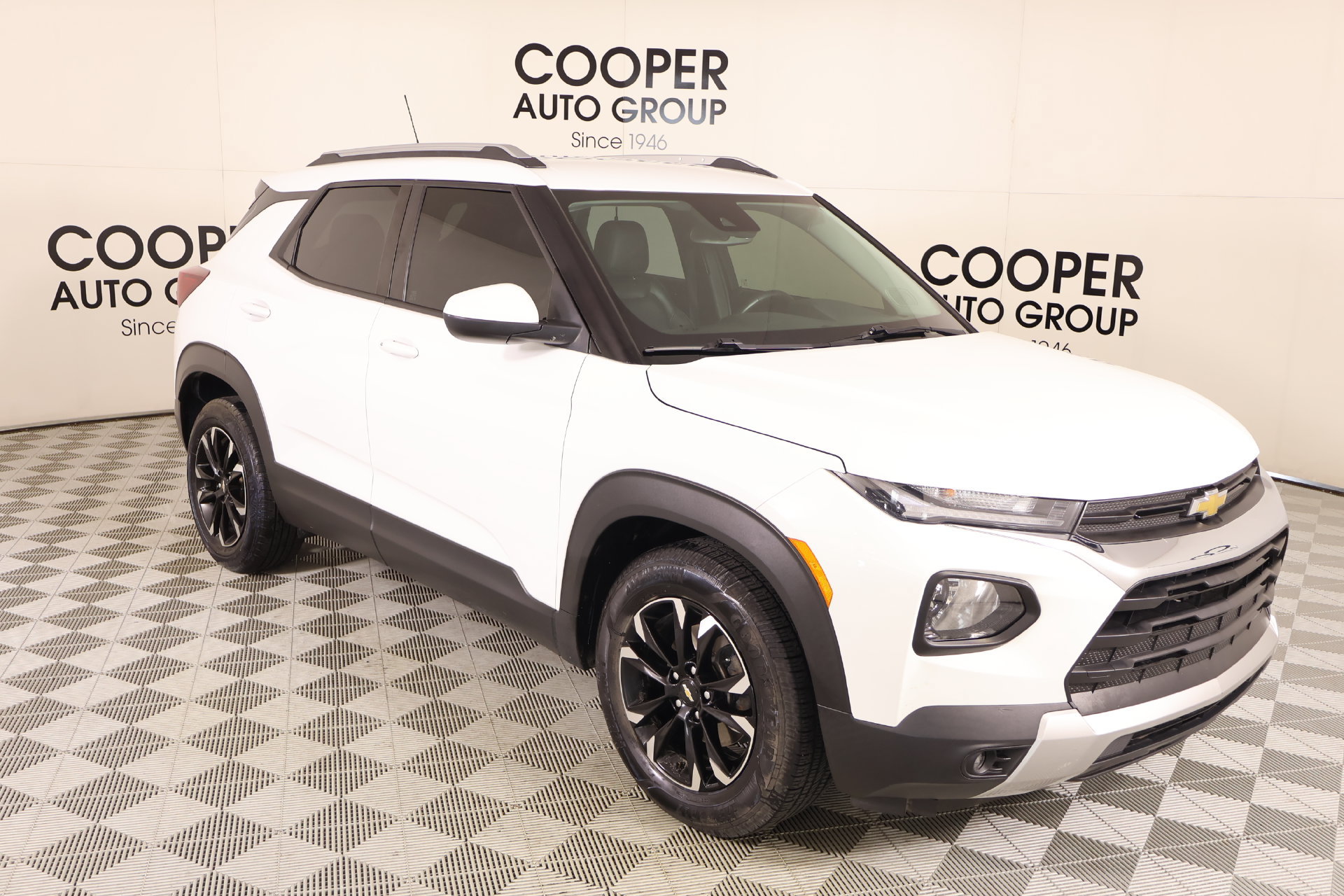 Used 2022 Chevrolet TrailBlazer LT w/ Premium Seating Package FWD 360° Tour