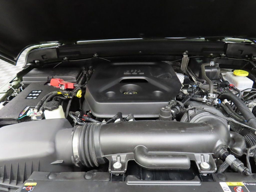 Used 2024 Jeep Wrangler Unlimited Sahara w/ Technology Group image 27