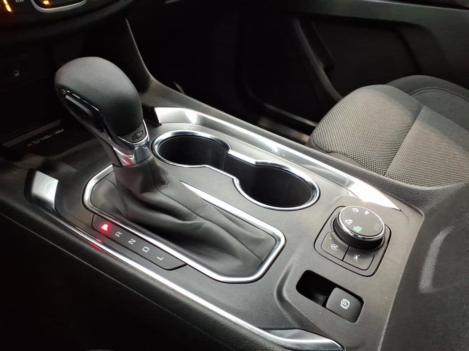 Used 2023 Chevrolet Traverse LT image 20