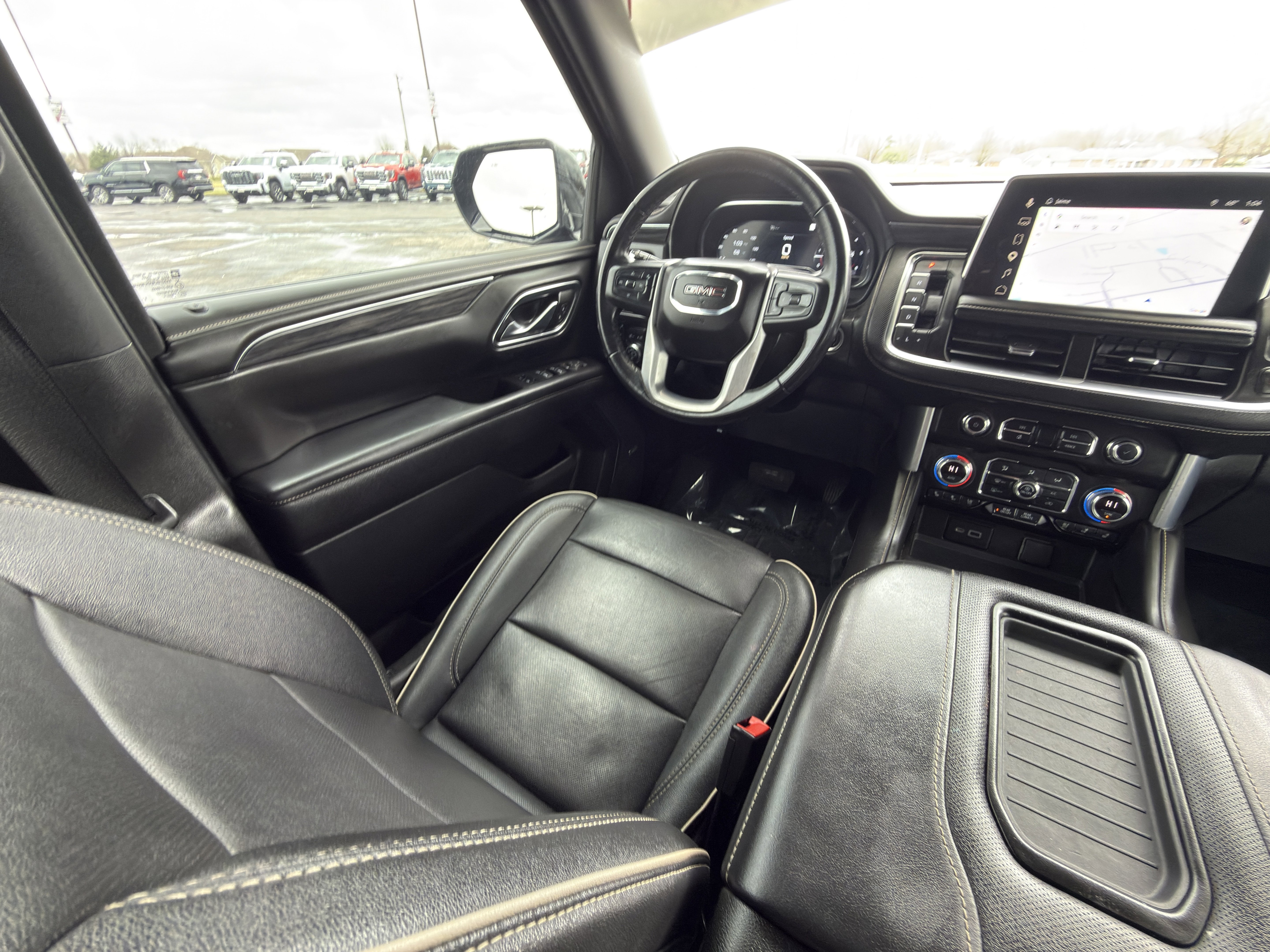 Used 2022 GMC Yukon SLT AWD/4WD image 30