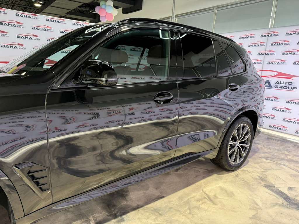 Used 2026 BMW X5 M60i image 7