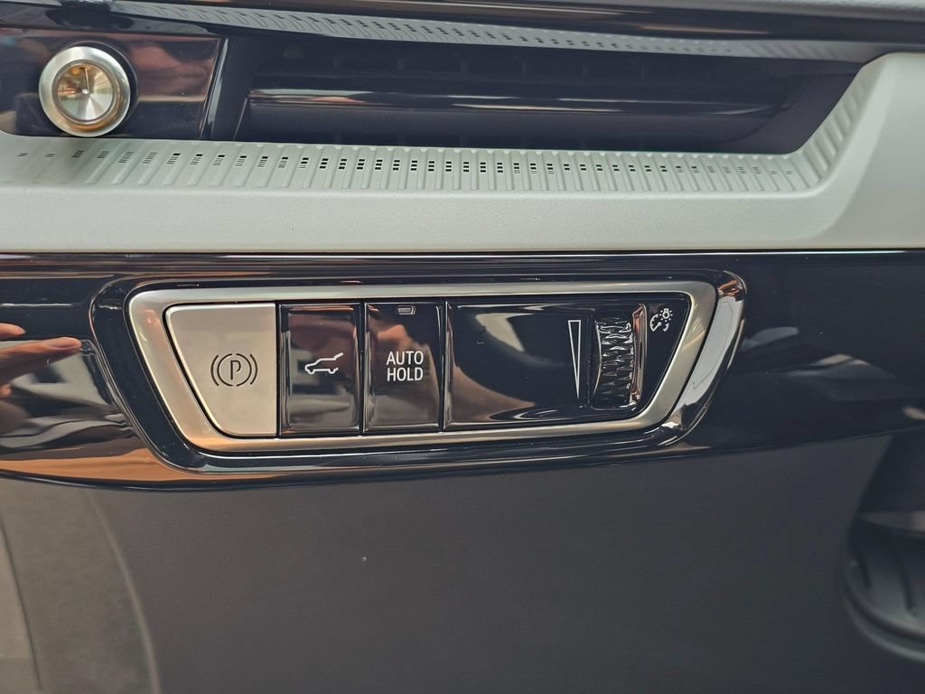 New 2026 Cadillac Optiq Sport 1 AWD/4WD image 23