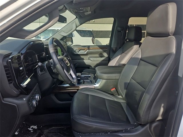 Used 2023 GMC Sierra 1500 Elevation w/ Elevation Premium Package image 9
