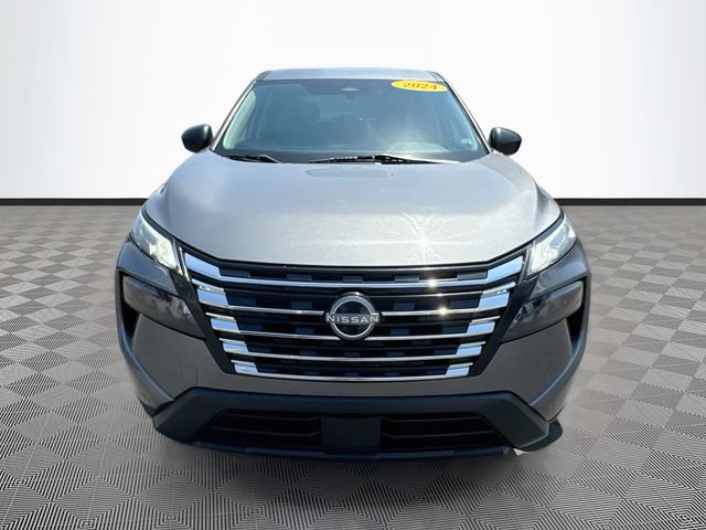 Used 2024 Nissan Rogue S FWD image 2