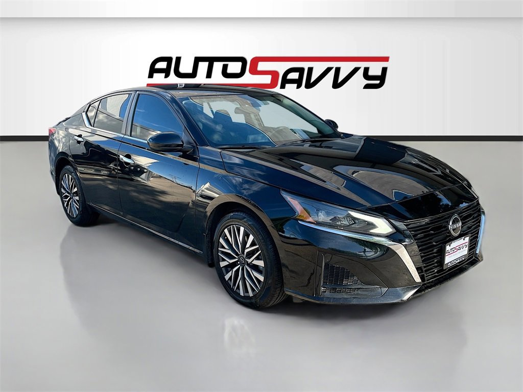 Used 2023 Nissan Altima 2.5 SV