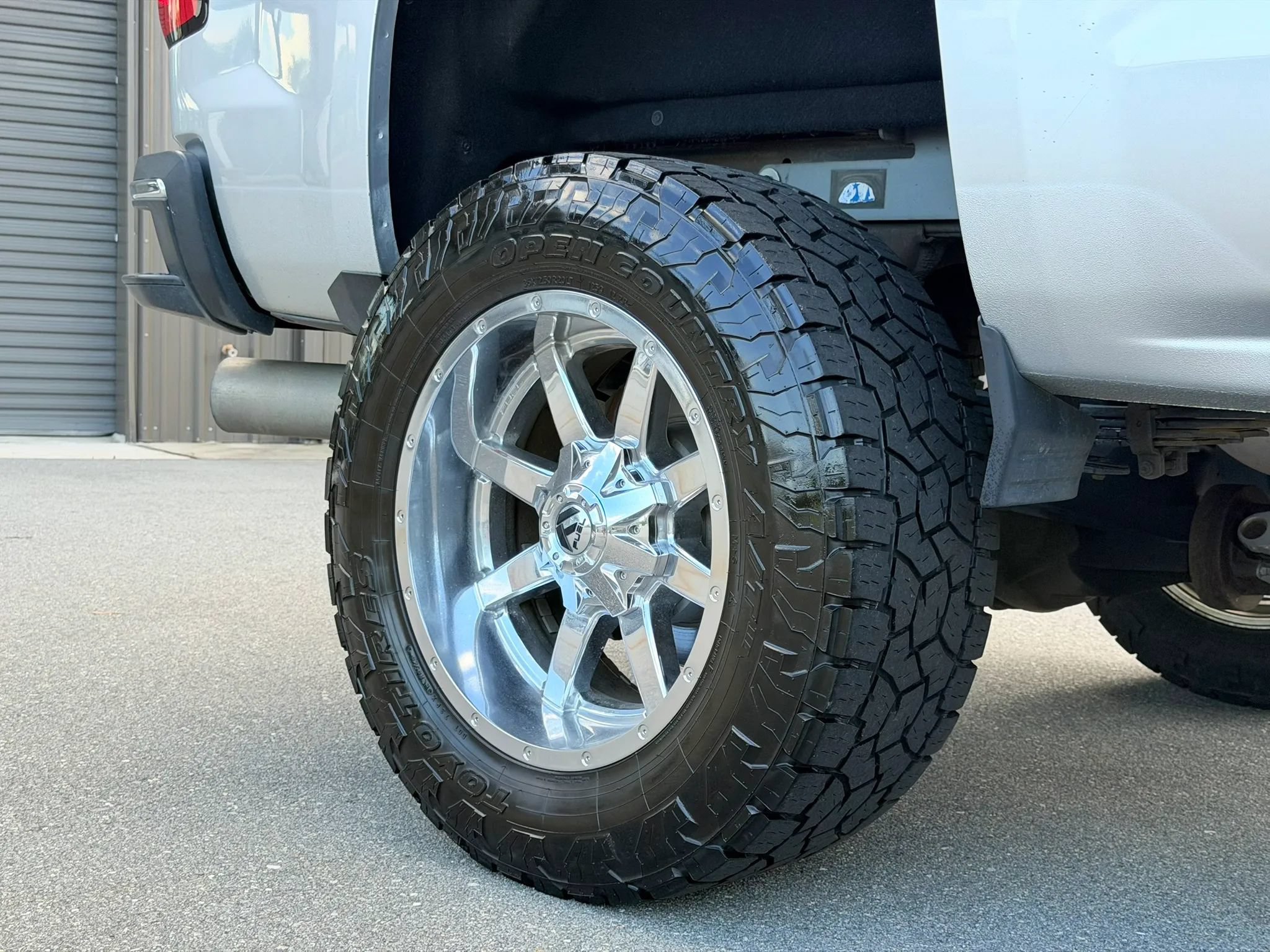 Used 2017 Chevrolet Silverado 2500 LTZ w/ Duramax Plus Package AWD/4WD image 20