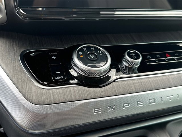 New 2025 Ford Expedition Platinum w/ Platinum Ultimate Package image 31