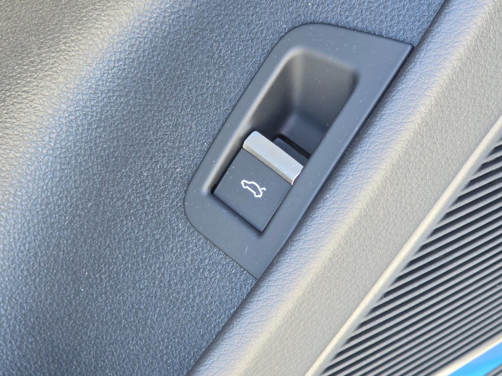 New 2026 Audi SQ8 Prestige AWD/4WD image 36