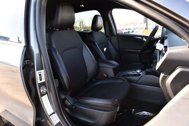 Used 2025 Ford Escape ST-Line AWD/4WD image 20