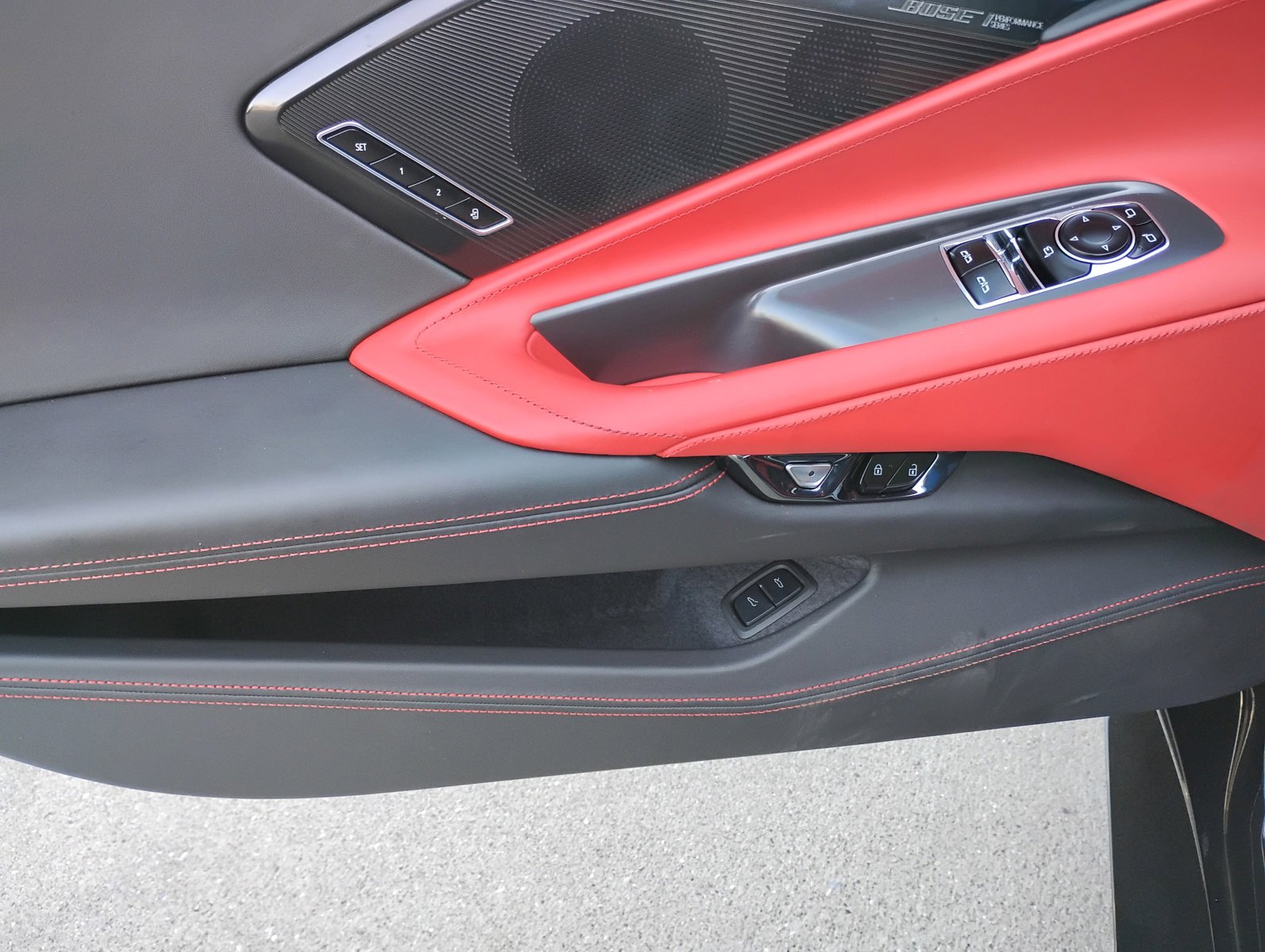 Used 2025 Chevrolet Corvette Stingray Premium Cpe w/ Z51 Performance Package image 21