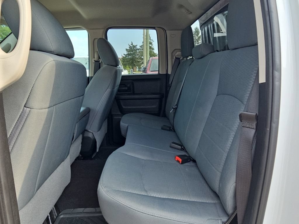 Used 2018 RAM 1500 Express AWD/4WD image 10
