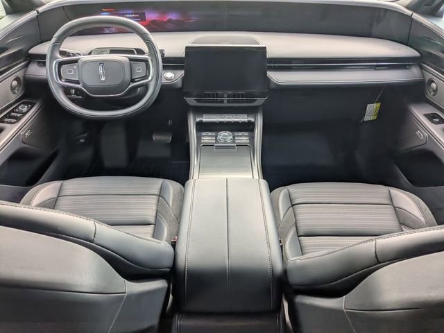 Used 2025 Lincoln Nautilus Reserve w/ Jet Appearance Package AWD/4WD image 18