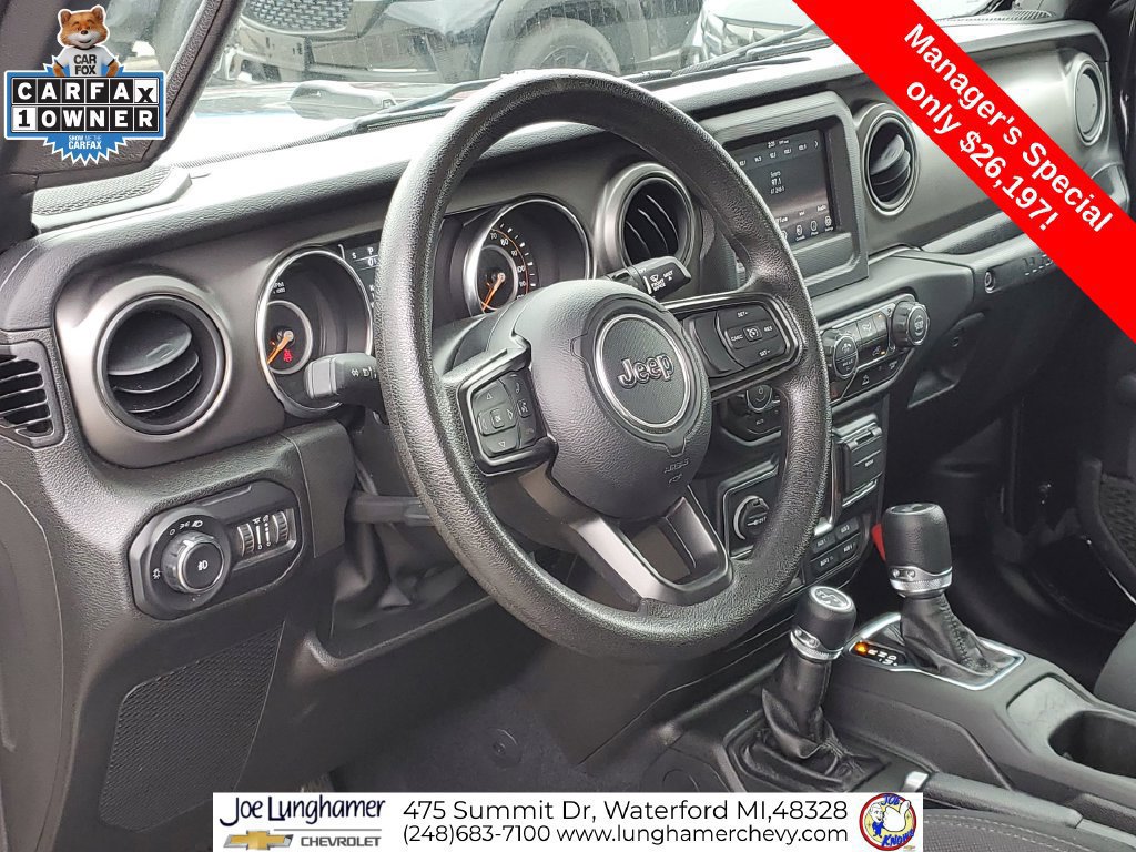 Used 2022 Jeep Wrangler Sport AWD/4WD image 12
