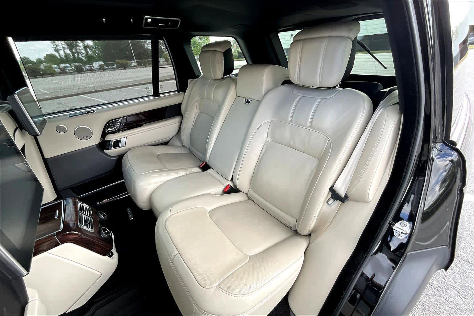 Used 2020 Land Rover Range Rover Long Wheelbase Autobiography AWD/4WD image 21