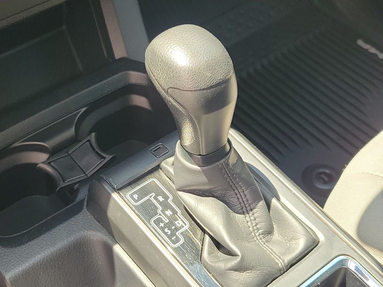 Used 2018 Toyota Tacoma SR RWD image 22