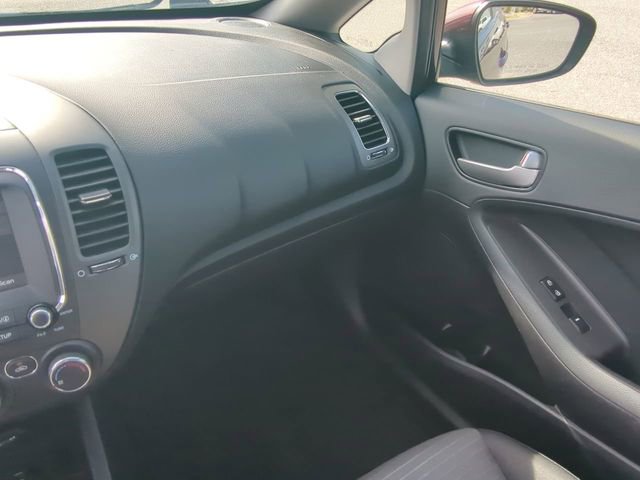 Used 2018 Kia Forte LX w/ LX Popular Package image 18