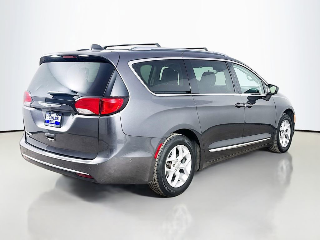Used 2019 Chrysler Pacifica Touring-L w/ Advanced Safetytec Group FWD image 8