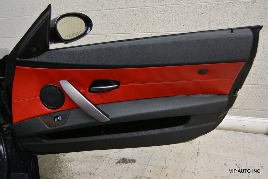 Used 2008 BMW Z4 3.0i image 14