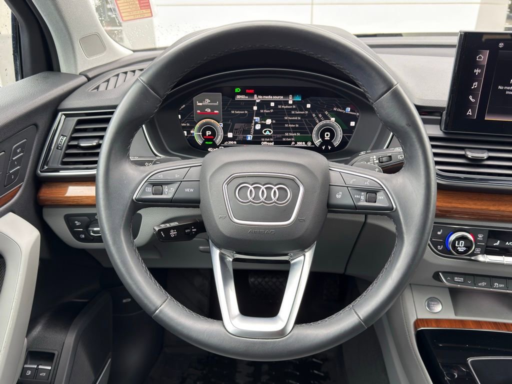 Used 2021 Audi Q5 e Premium Plus image 19