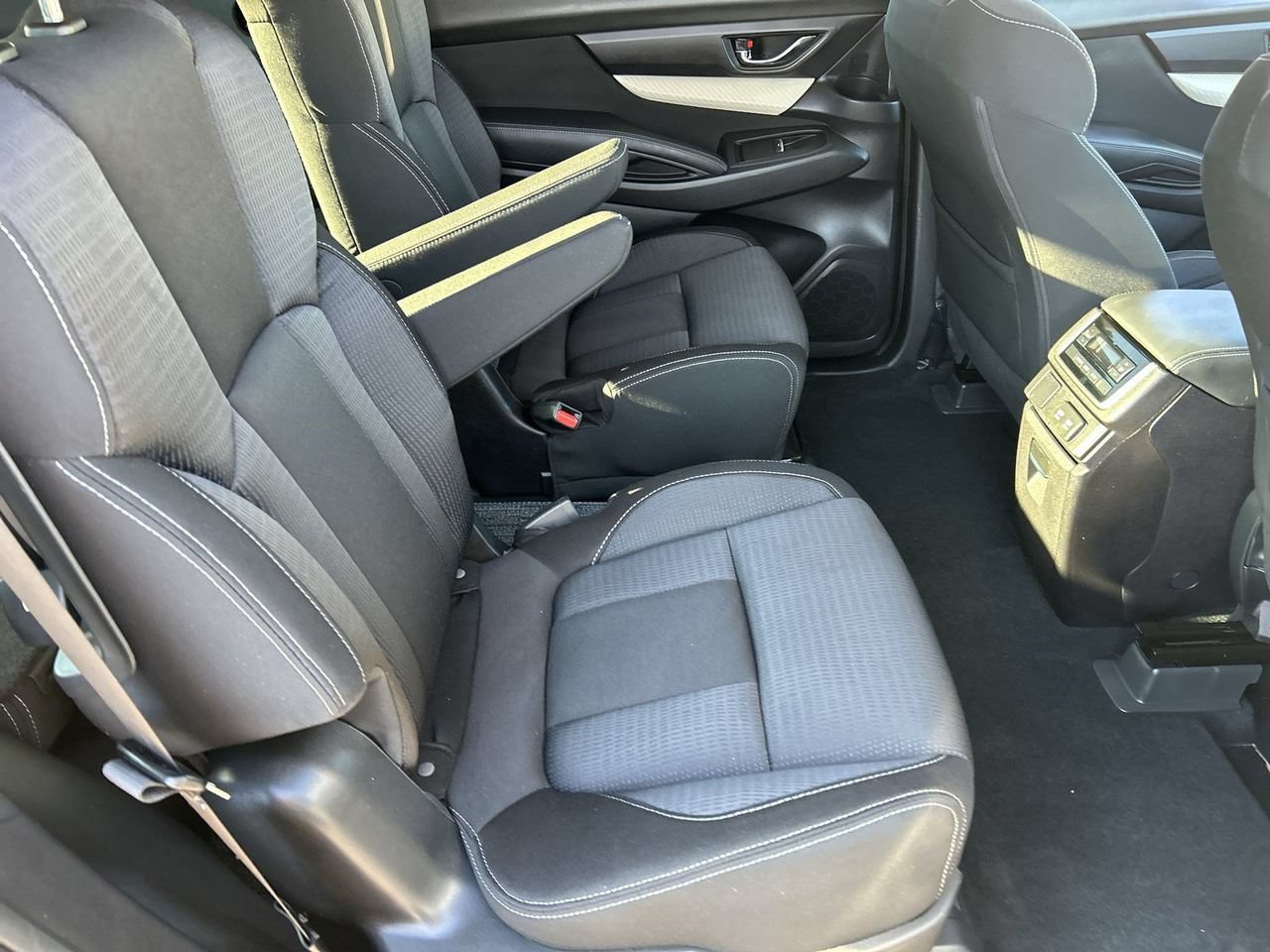 Used 2019 Subaru Ascent Premium AWD/4WD image 9