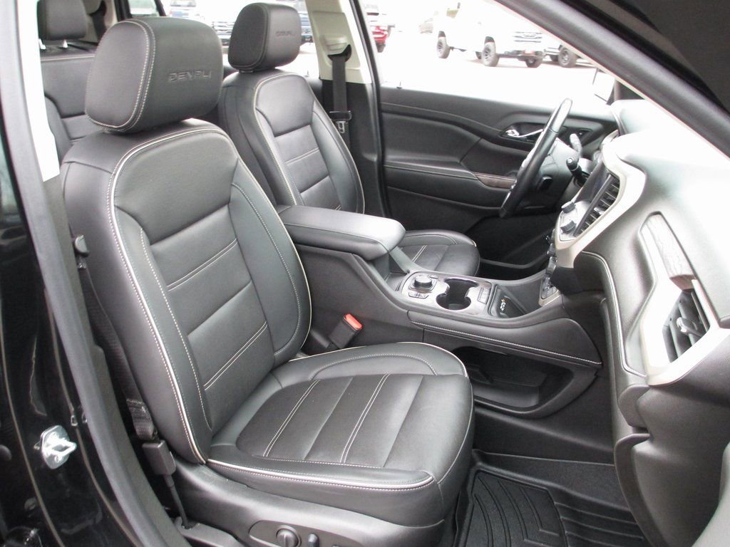 Used 2022 GMC Acadia Denali w/ Denali Ultimate Package image 22