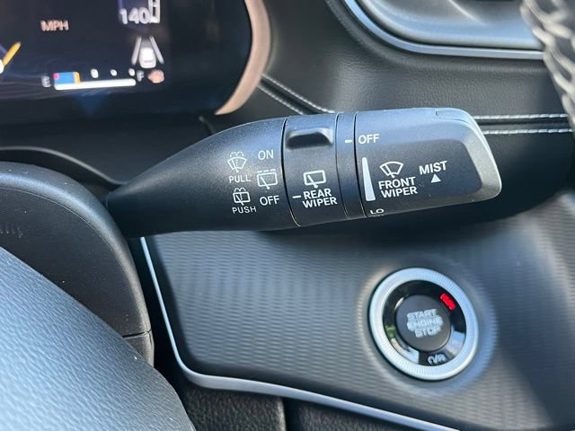 Used 2023 Jeep Grand Cherokee Altitude AWD/4WD image 39