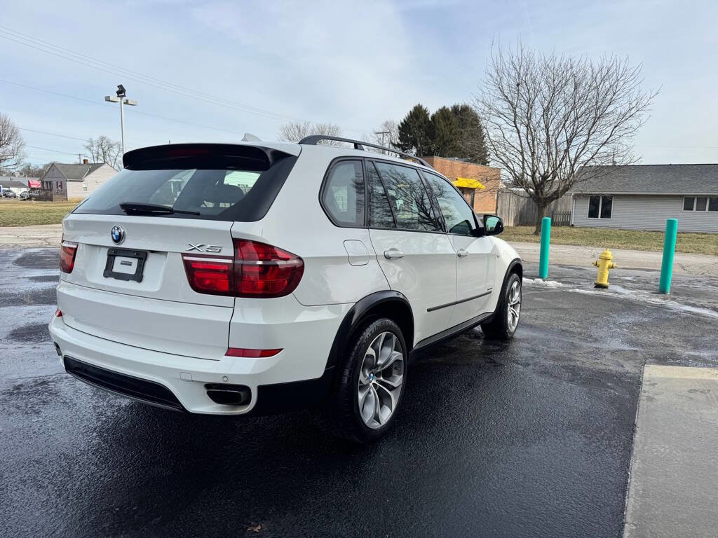 Used 2011 BMW X5 xDrive50i w/ Technology Pkg image 5