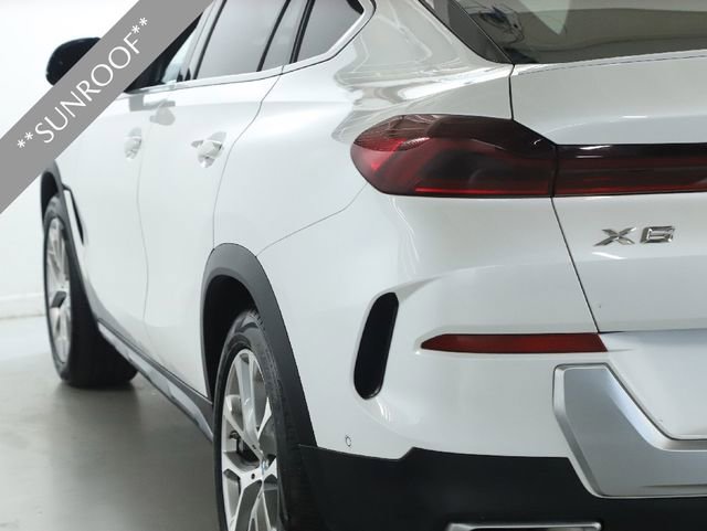 Used 2021 BMW X6 xDrive40i w/ Premium Package image 14