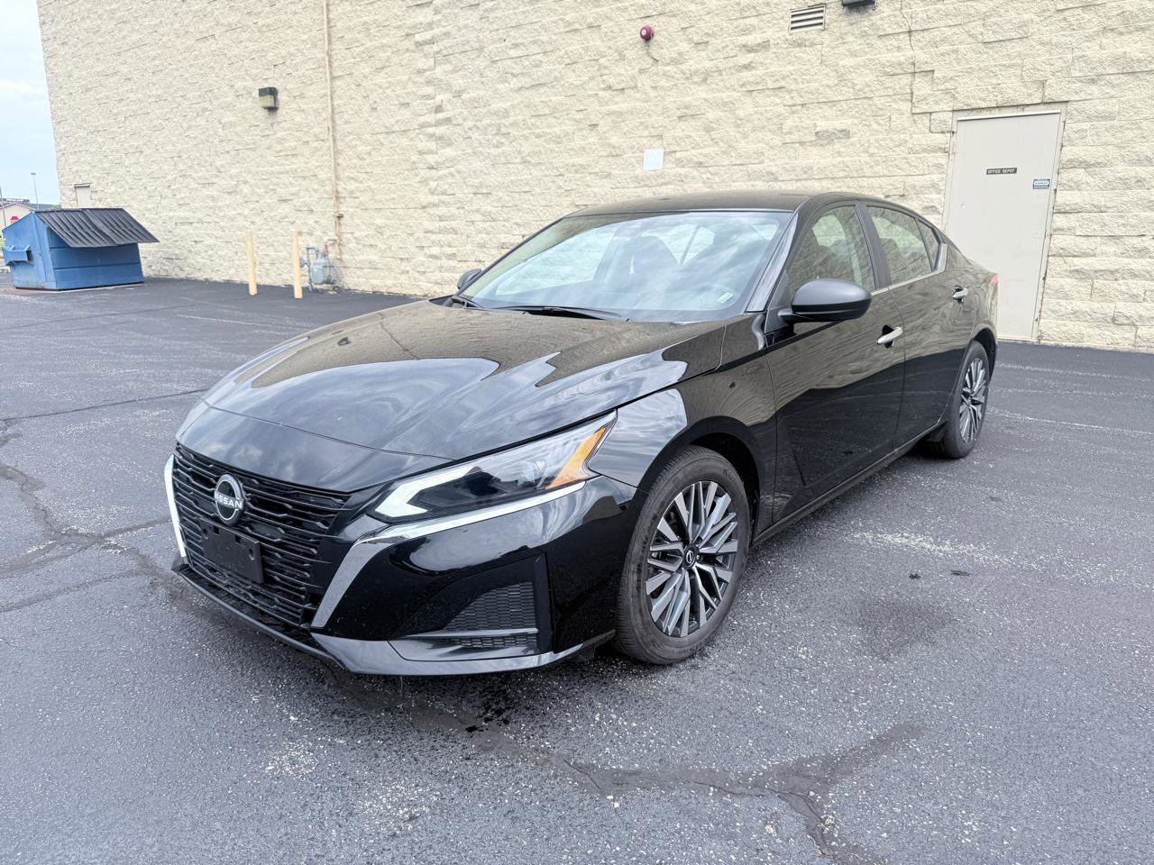 Used 2025 Nissan Altima 2.5 SV