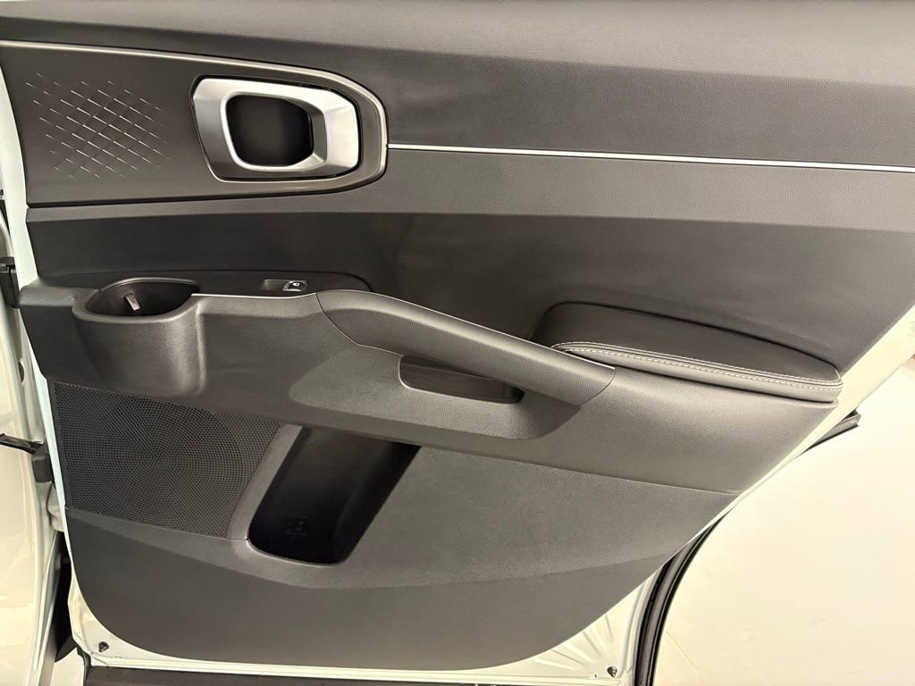 New 2026 Kia Sorento S w/ S Panoramic Sunroof Package image 43