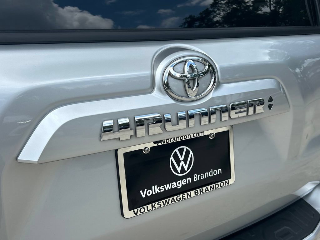 Used 2021 Toyota 4Runner SR5 Premium w/ Moonroof Package RWD image 28