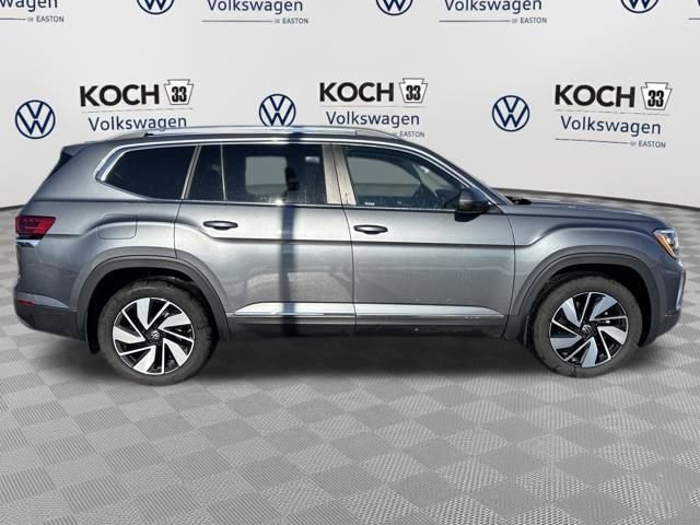 Used 2025 Volkswagen Atlas SEL image 8