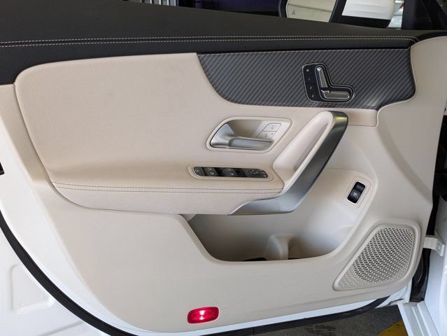Used 2025 Mercedes-Benz CLA 250 image 11
