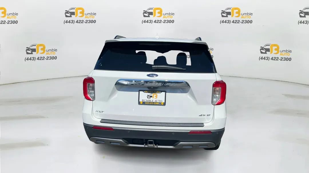 Used 2021 Ford Explorer XLT w/ Equipment Group 202A image 6